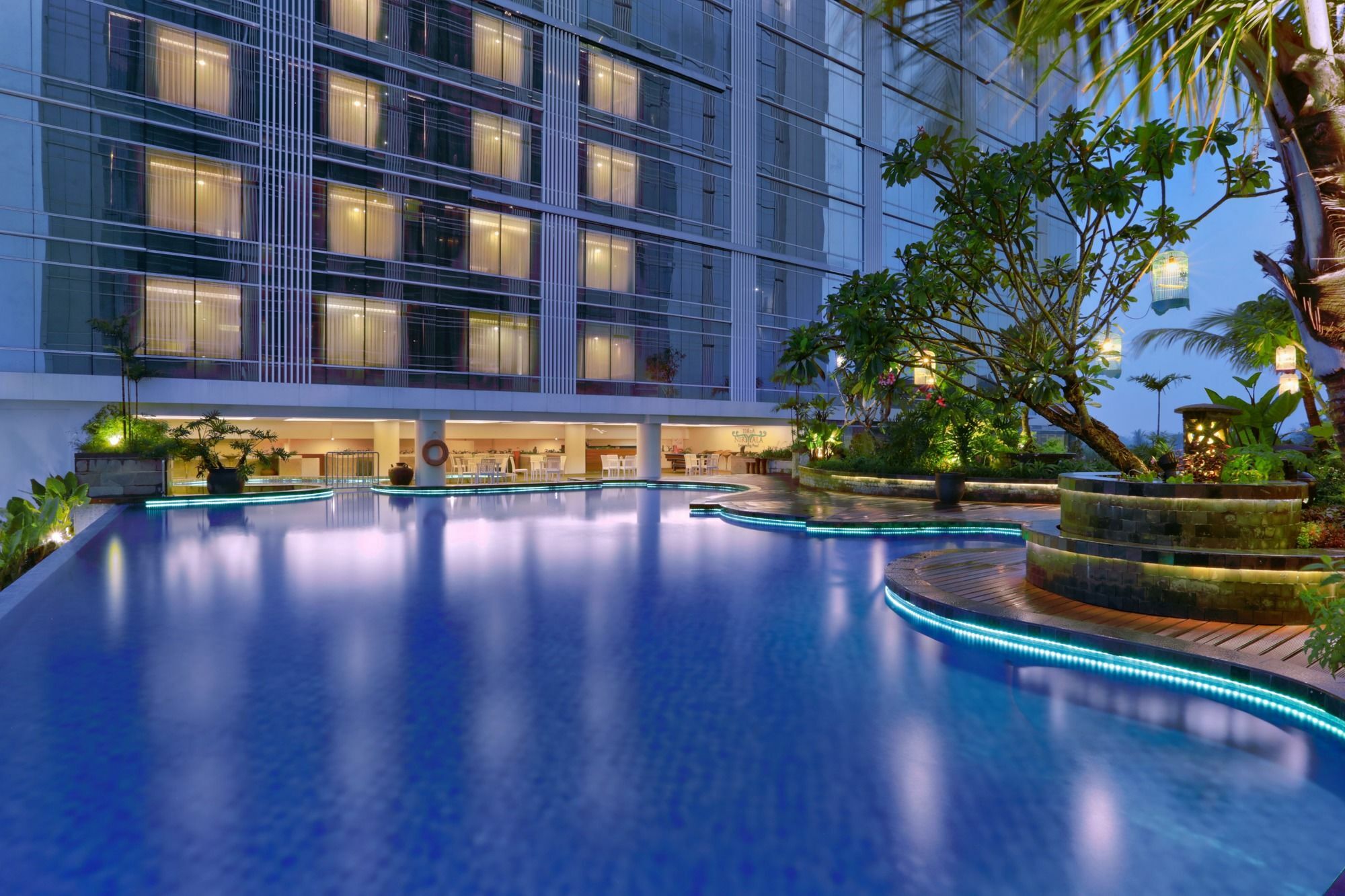 The Alana Yogyakarta Hotel And Convention Center Sleman  Exterior photo